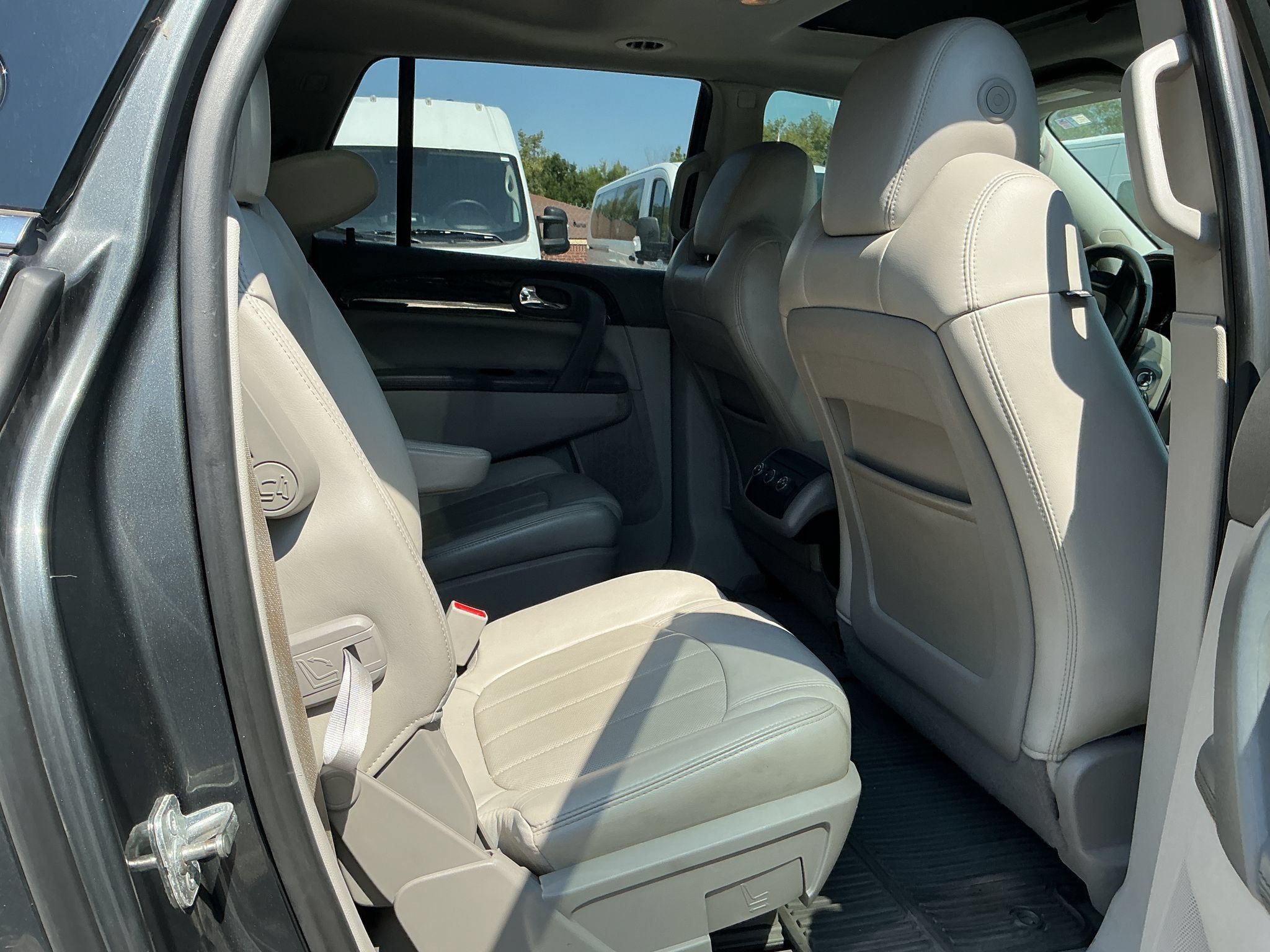 Used 2014 Buick Enclave Leather FWD image 7
