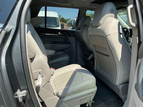 Used 2014 Buick Enclave Leather FWD image 7