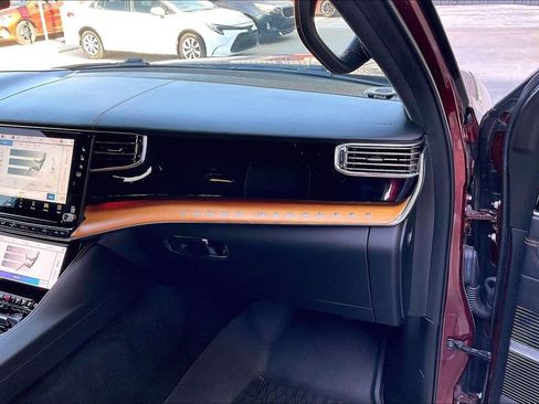 Used 2022 Jeep Grand Wagoneer Series III w/ Rear Seat Video Group 1 image 16