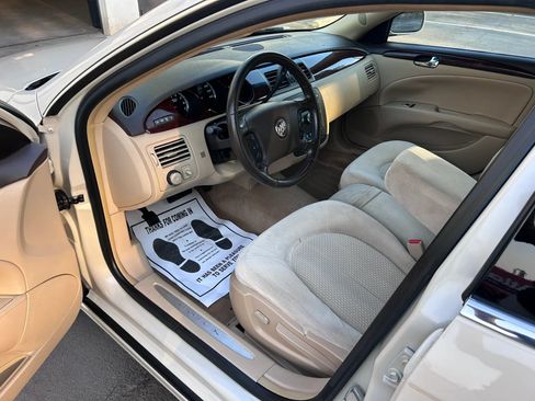 Used 2011 Buick Lucerne CX FWD image 20