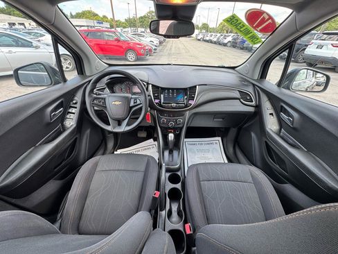 Used 2017 Chevrolet Trax LT FWD image 15