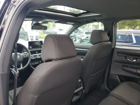 Used 2023 Honda CR-V Sport image 12