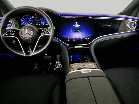 Used 2023 Mercedes-Benz EQS 580 4MATIC SUV image 15
