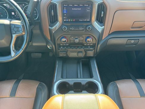 Used 2023 Chevrolet Silverado 2500 High Country AWD/4WD image 11
