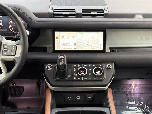 Used 2020 Land Rover Defender 110 S image 20