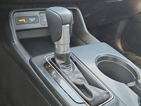 Used 2025 Honda Civic Sport image 20