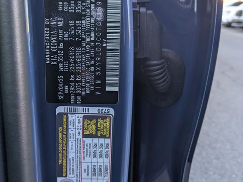 New 2026 Kia Sorento S w/ S Panoramic Sunroof Package image 23