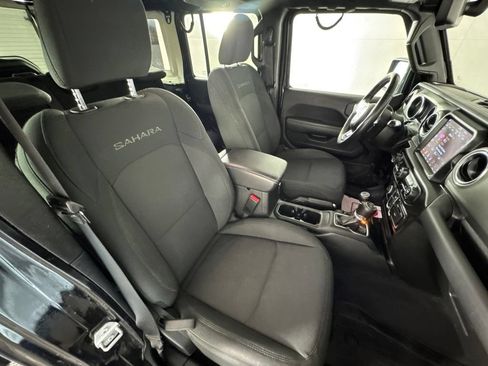 Used 2022 Jeep Wrangler Unlimited Sahara AWD/4WD image 42