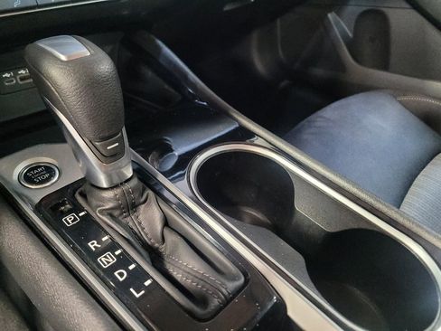 Used 2024 Nissan Altima 2.5 SV FWD image 26