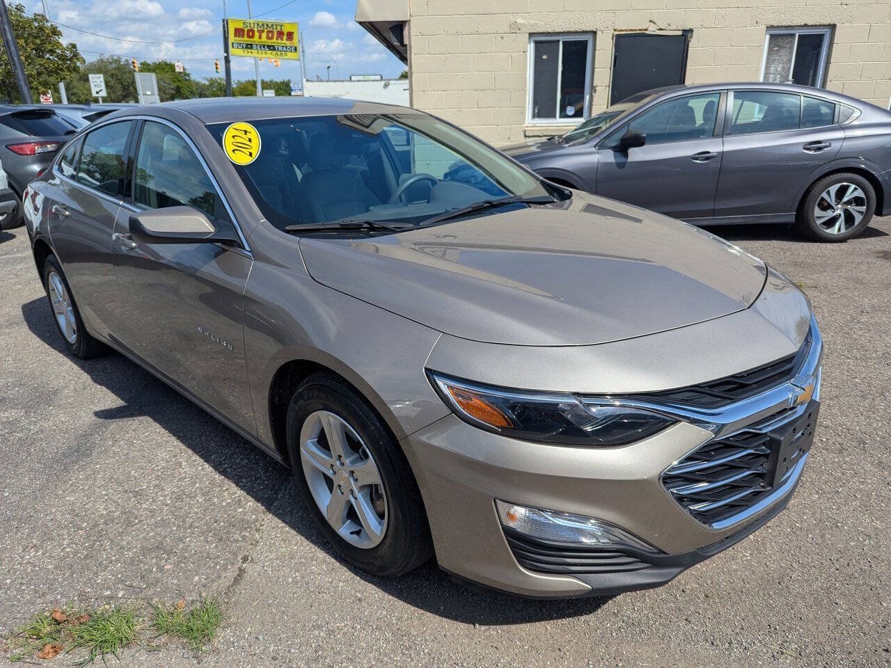 Used 2024 Chevrolet Malibu LS FWD image 1