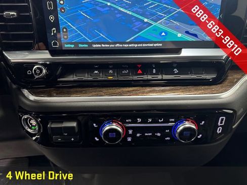 New 2026 GMC Sierra 1500 SLE image 3