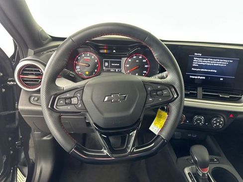 Used 2026 Chevrolet Trax RS w/ Driver Confidence Package FWD image 14