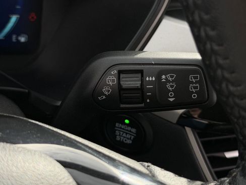 Used 2021 Ford Escape SEL w/ Technology Package image 20