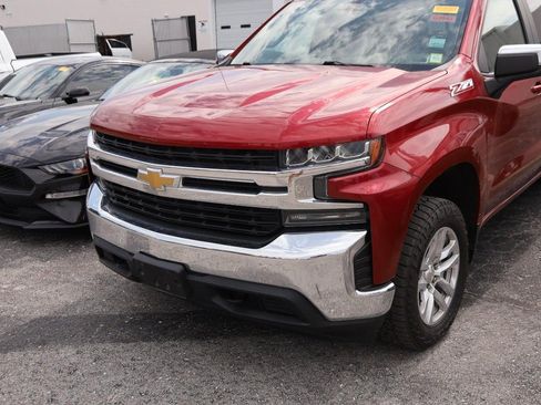 Used 2021 Chevrolet Silverado 1500 LT w/ Z71 Off-Road Package AWD/4WD image 5