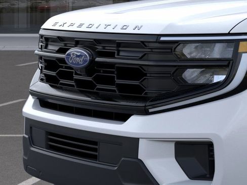 New 2025 Ford Expedition Max Active image 17