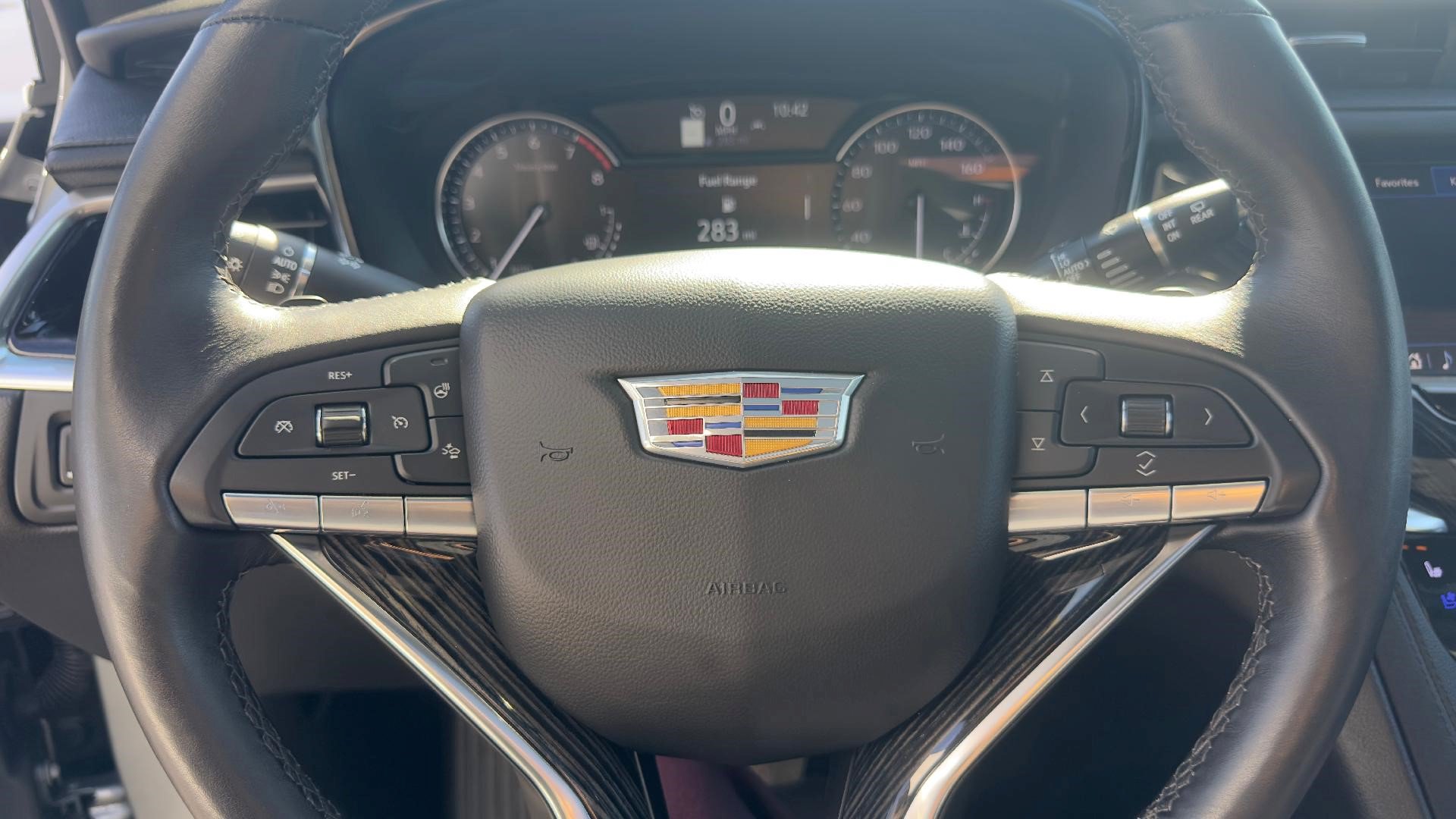 Certified 2025 Cadillac XT6 Premium Luxury AWD/4WD image 14