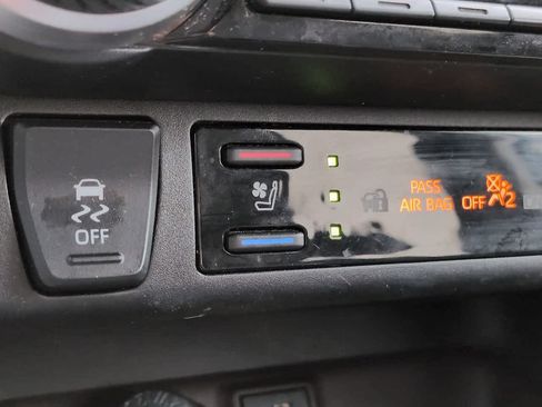 Certified 2023 Toyota RAV4 Limited AWD/4WD image 22