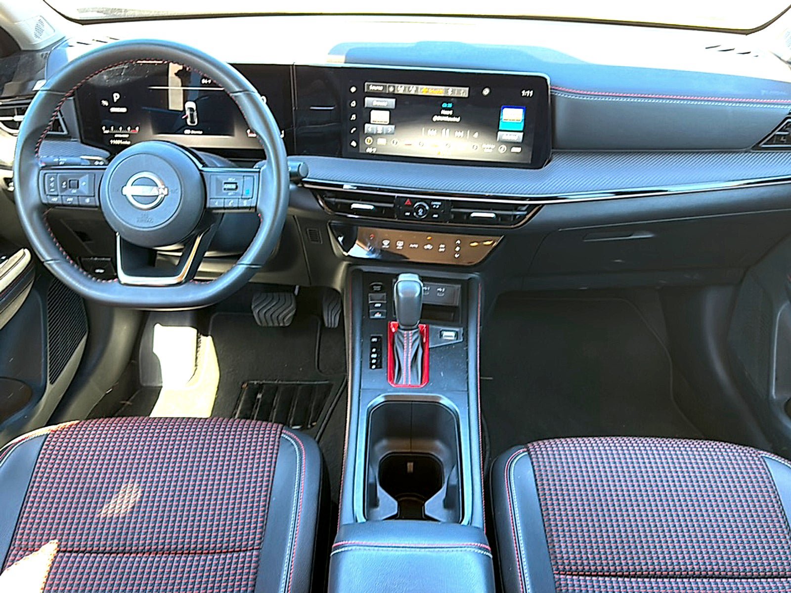 Used 2025 Nissan Kicks SR FWD image 20
