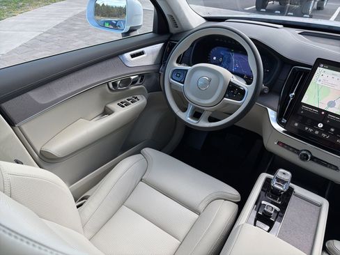 New 2026 Volvo XC90 T8 Ultra w/ Lounge Package AWD/4WD image 12