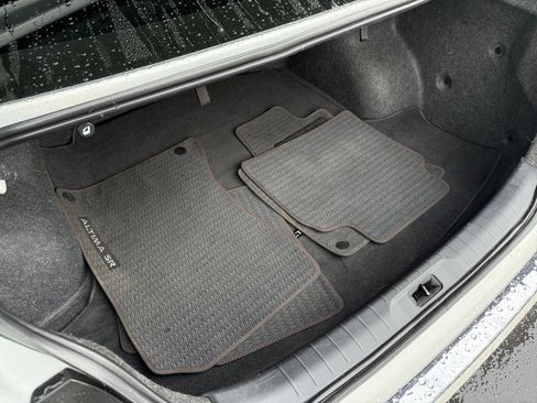 Used 2022 Nissan Altima 2.5 SR w/ Midnight Edition Package image 14