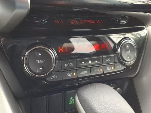 Used 2024 Mitsubishi Eclipse Cross SE image 24