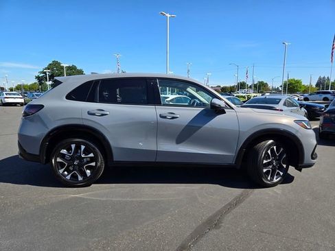 New 2026 Honda HR-V EX-L image 3