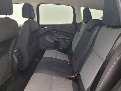Used 2017 Ford Escape SE w/ Equipment Group 201A FWD image 18