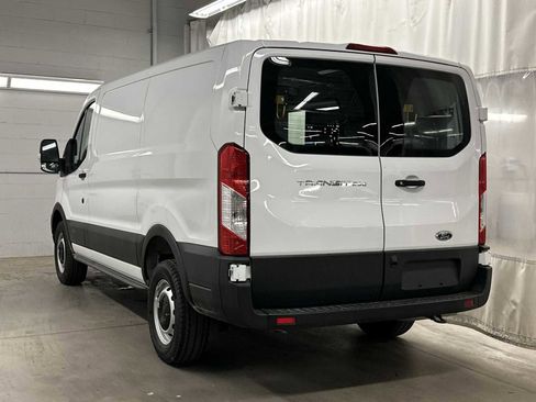 New 2025 Ford Transit 250 Low Roof RWD image 27