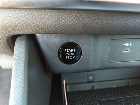 Certified 2024 Nissan Rogue SL FWD image 44