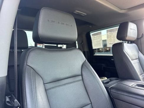 Used 2022 GMC Sierra 2500 Denali w/ Denali Ultimate Package AWD/4WD image 29