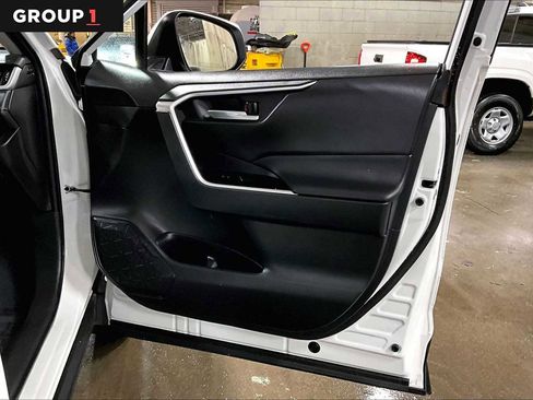 Used 2024 Toyota RAV4 XLE image 23