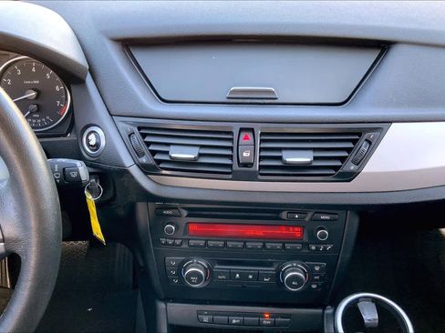 Used 2015 BMW X1 sDrive28i image 6