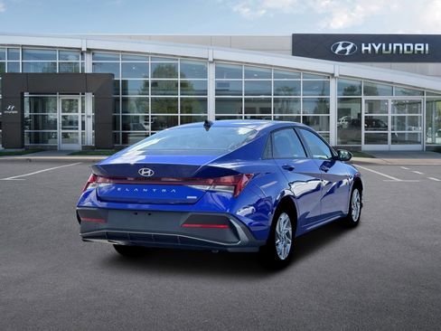 New 2026 Hyundai Elantra Blue image 7