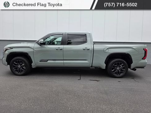 Used 2024 Toyota Tundra Platinum AWD/4WD image 2