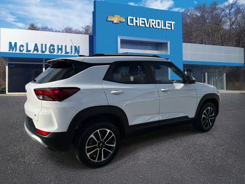 Certified 2024 Chevrolet TrailBlazer LT image 3