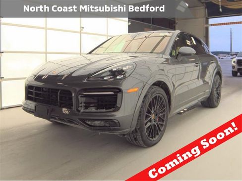 Used 2021 Porsche Cayenne GTS w/ Premium Package Plus image 1