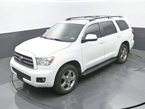Used 2013 Toyota Sequoia SR5 w/ Sport Appearance Pkg image 16
