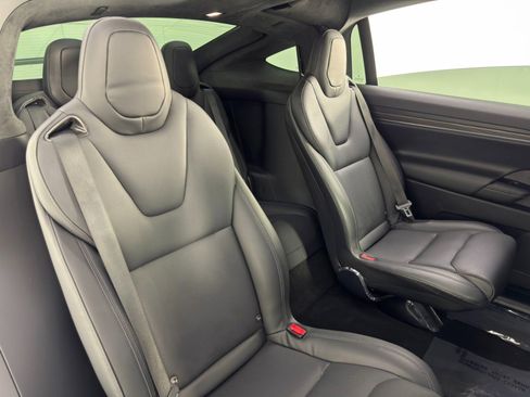 Used 2023 Tesla Model X image 41