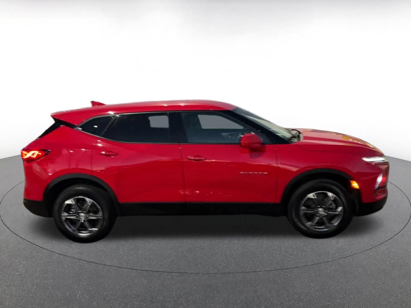Used 2026 Chevrolet Blazer LT FWD image 15
