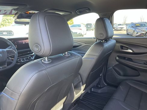 Used 2024 Buick Envista Sport Touring w/ Convenience I Package image 26