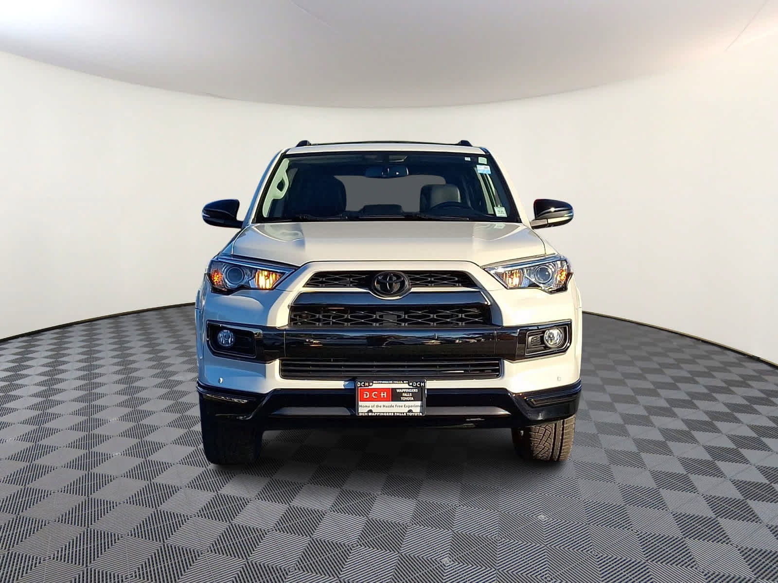 Used 2019 Toyota 4Runner Limited AWD/4WD image 3