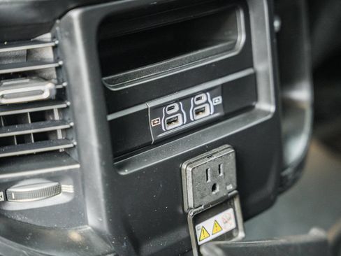 Used 2022 RAM 1500 Laramie AWD/4WD image 35