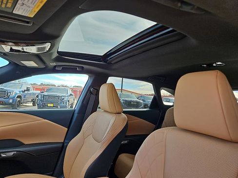 Used 2025 Lexus RX 350 Luxury image 12
