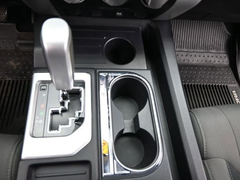 Used 2018 Toyota Tundra SR5 image 21