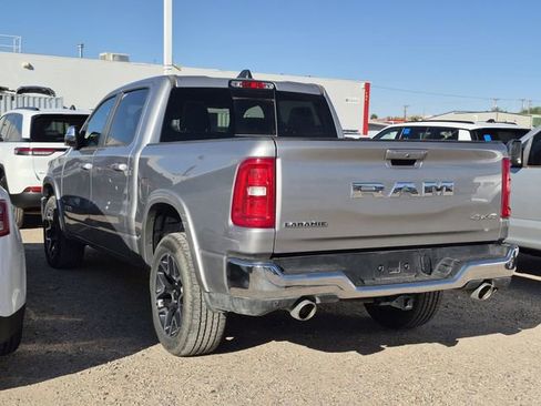 Used 2025 RAM 1500 Laramie AWD/4WD image 10