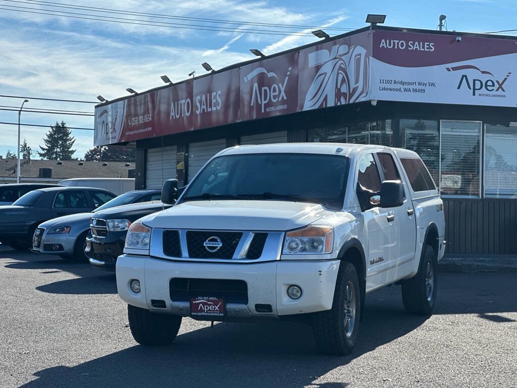 Used 2014 Nissan Titan PRO-4X w/ Pro-4x Luxury Package AWD/4WD image 2