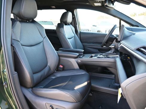New 2026 Toyota Sienna XLE Woodland Edition image 16