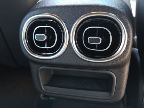 New 2026 Mercedes-Benz GLC 300 image 18