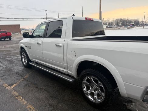 Used 2015 RAM 1500 Laramie w/ Convenience Group image 7