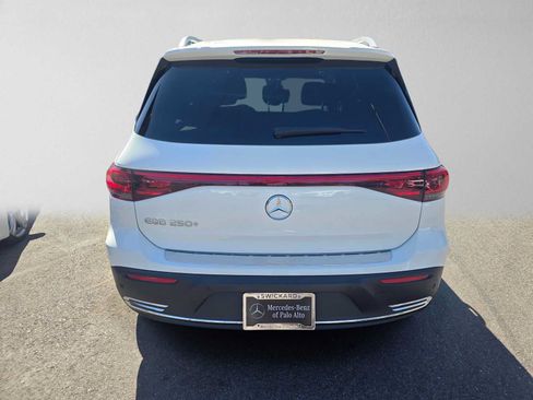 Certified 2023 Mercedes-Benz EQB 250+ image 4